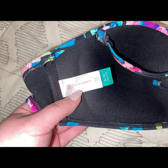 Bikini Top - Picture 2 of 2